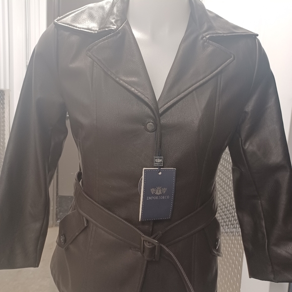 Women's soft leather jacket. - Picture 3 of 10